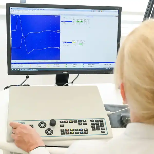 dekompresiona-terapija-kicme–Neuromedic